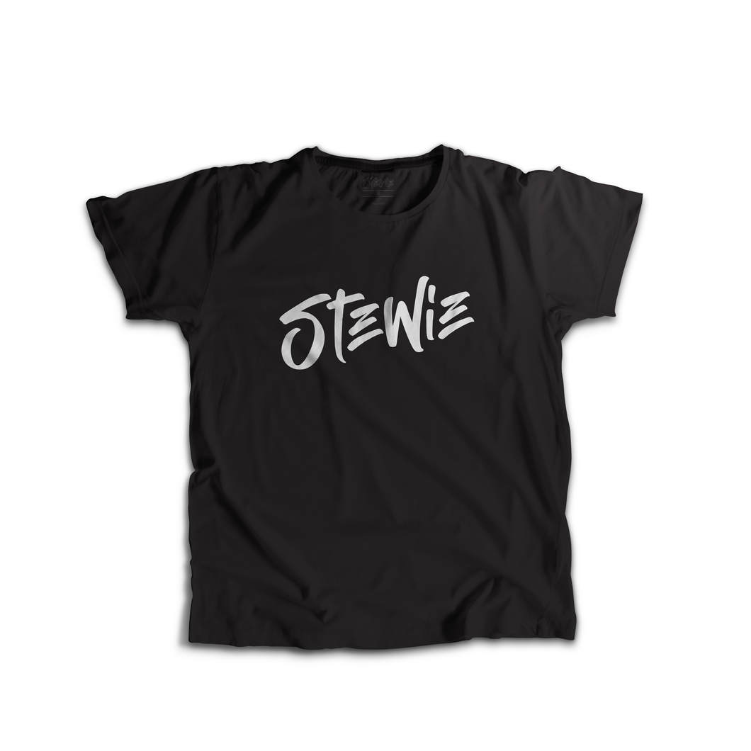 STEWIE Essential | White Logo | Black Tee